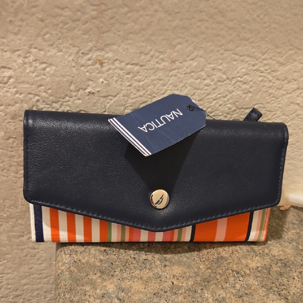 Nautica NWT Money Manager RFID Slim Small Women's Wallet - Picture 1 of 4